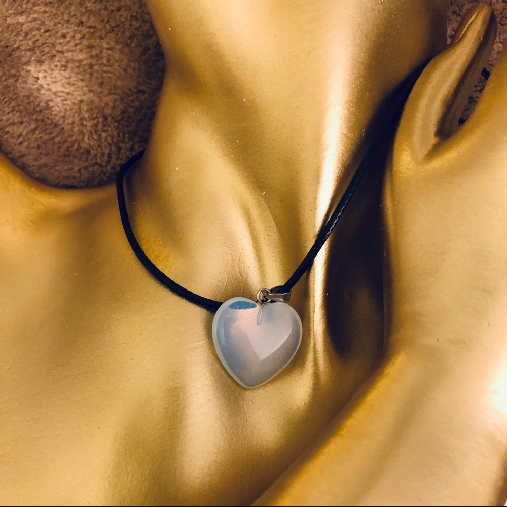 💎 3/$20 🆕 White Heart Glittered Pendant Necklace